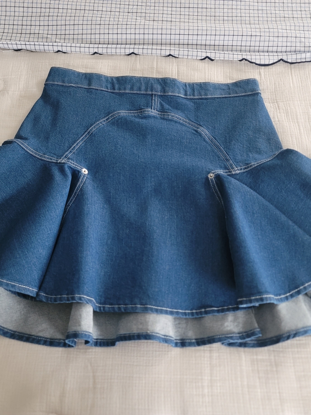 7 For All Mankind Aquamarine Denim Flounce Skirt, Size 32
